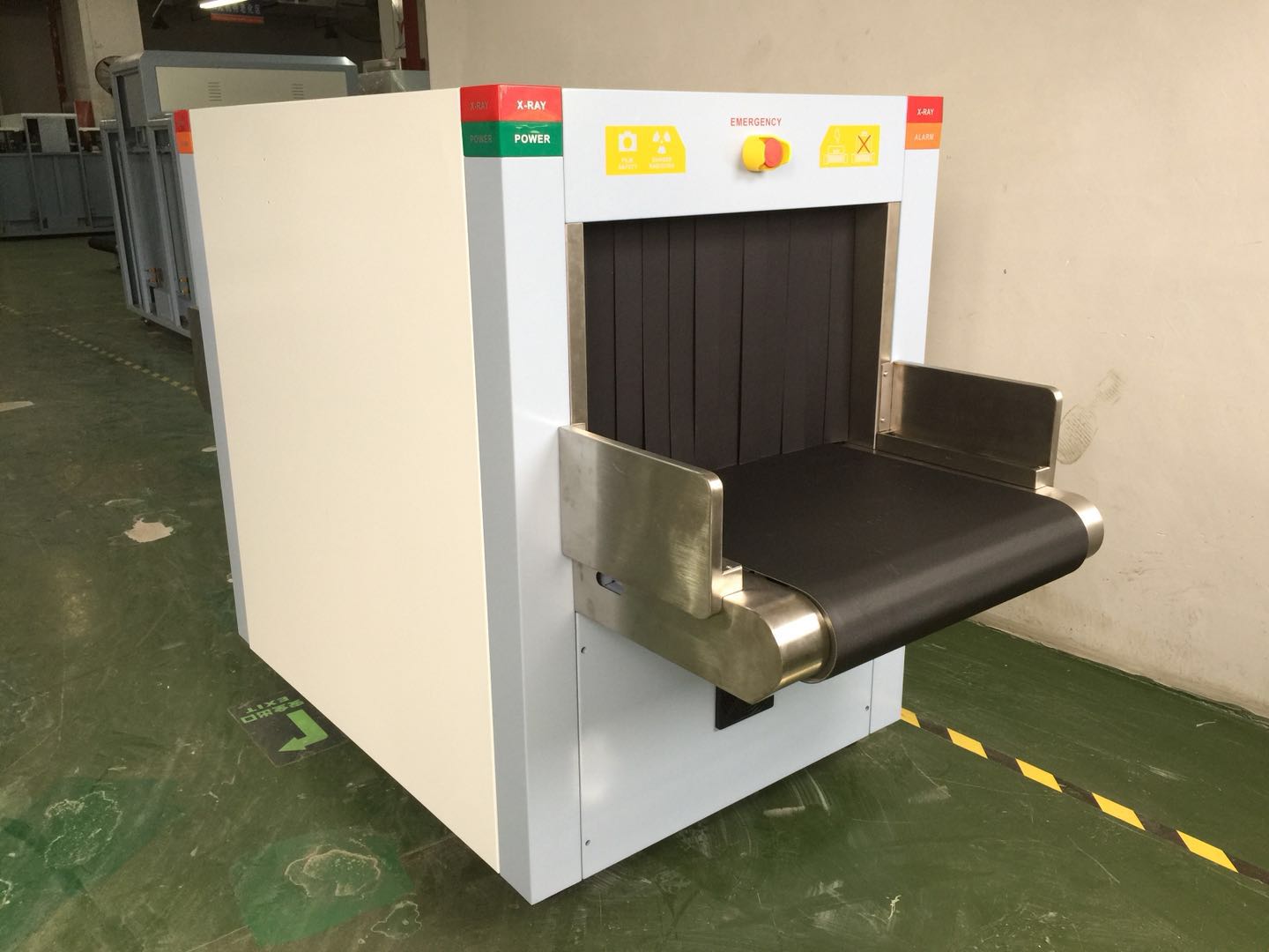 160KV X Ray Baggage And Parcel Inspection Screening Equipment Tunnel Size 60*40cm